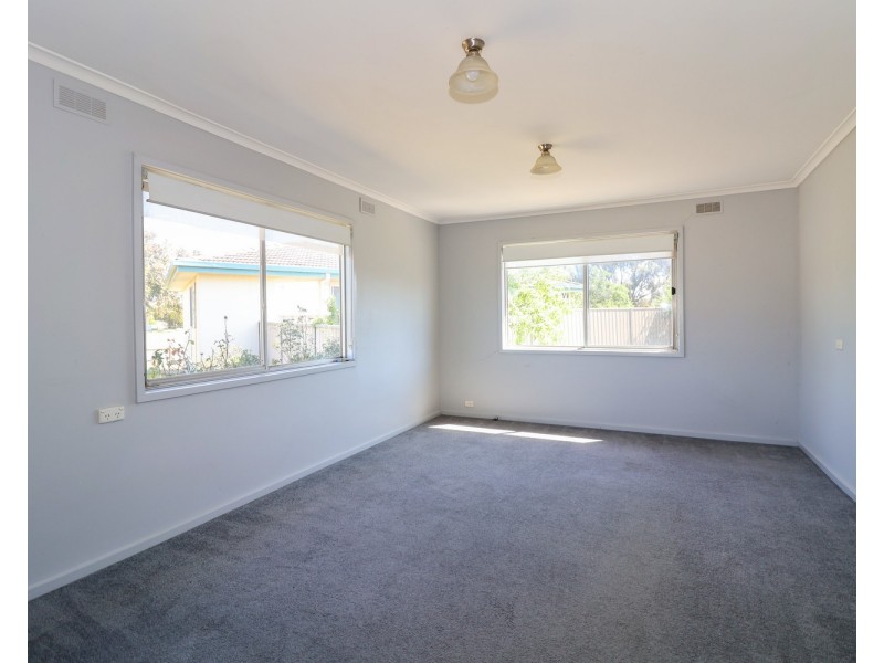 2 Chaplin Street, Swan Hill VIC 3585