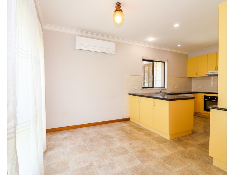 180 Stradbroke Avenue, Swan Hill VIC 3585