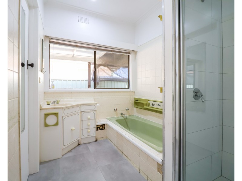 180 Stradbroke Avenue, Swan Hill VIC 3585