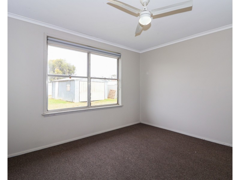 2 Harrison Crescent, Swan Hill VIC 3585