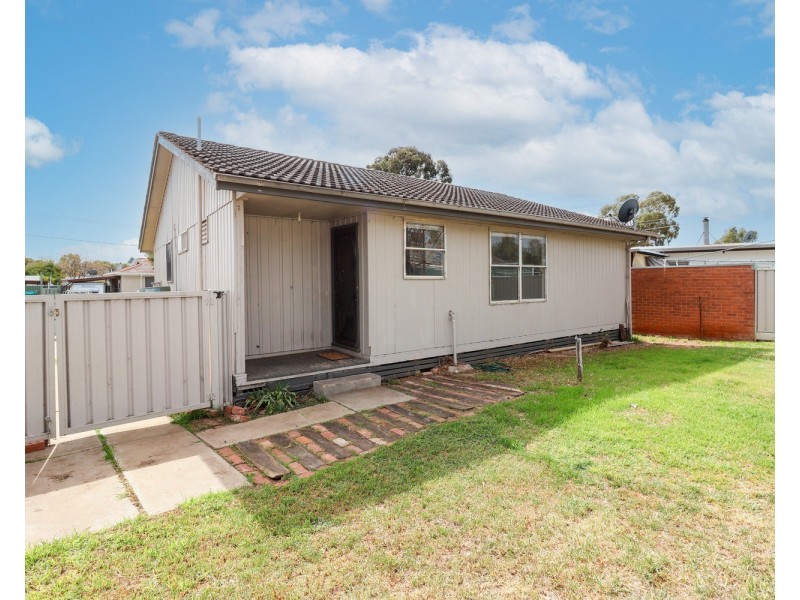 2 Harrison Crescent, Swan Hill VIC 3585