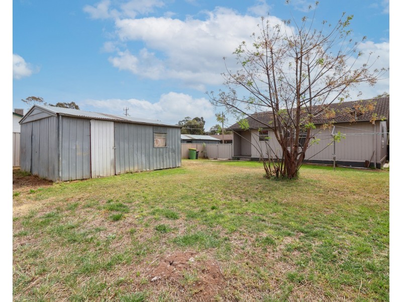 2 Harrison Crescent, Swan Hill VIC 3585