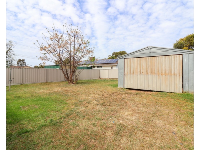 2 Harrison Crescent, Swan Hill VIC 3585