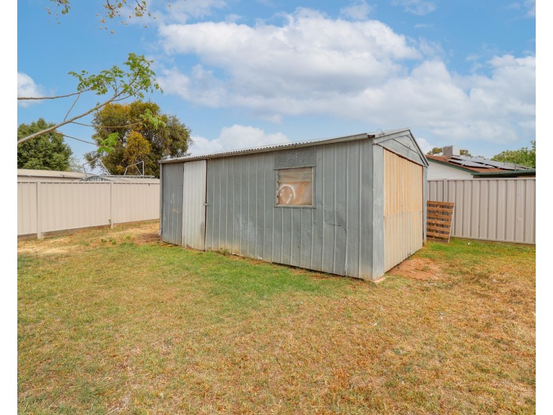 2 Harrison Crescent, Swan Hill VIC 3585