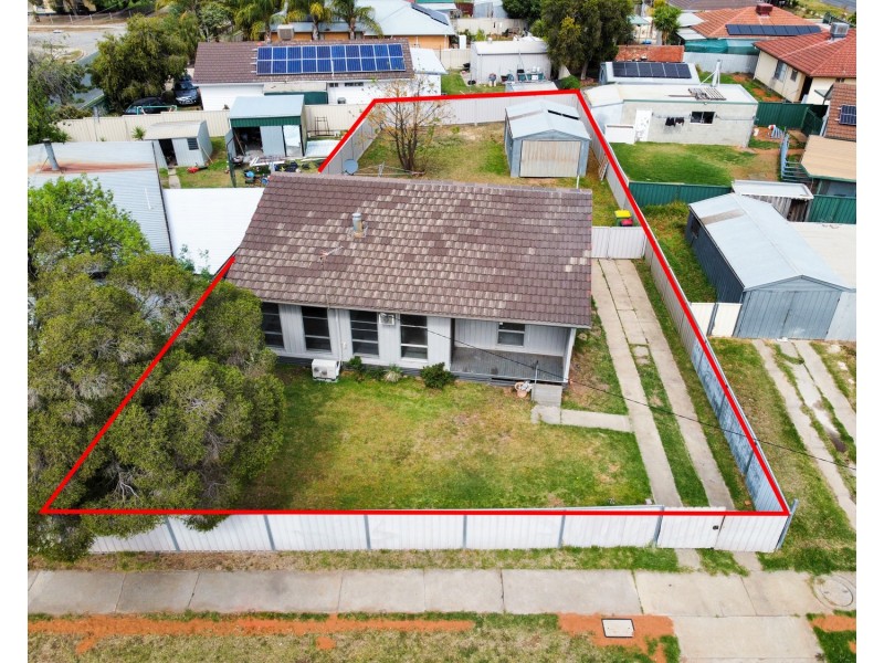 2 Harrison Crescent, Swan Hill VIC 3585