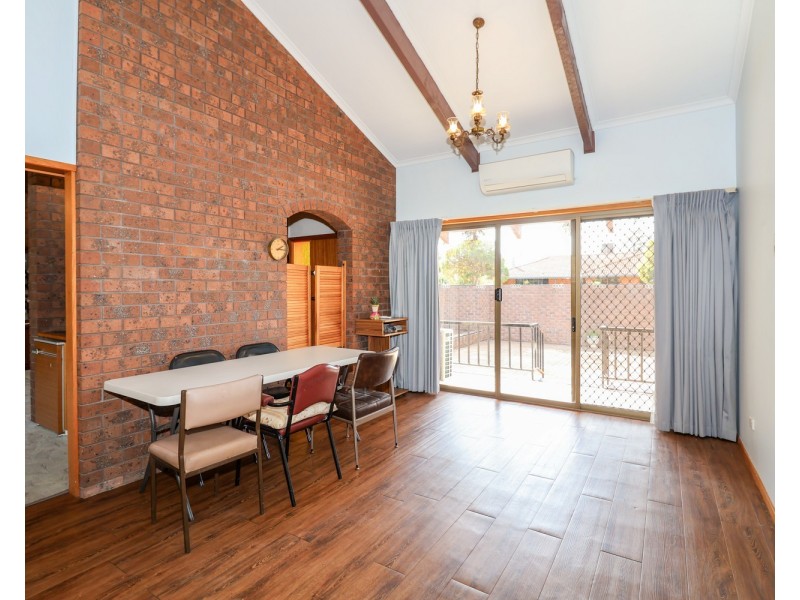 11 Cobham Avenue, Swan Hill VIC 3585