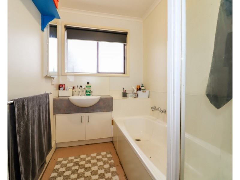 7 Harrison Crescent, Swan Hill VIC 3585