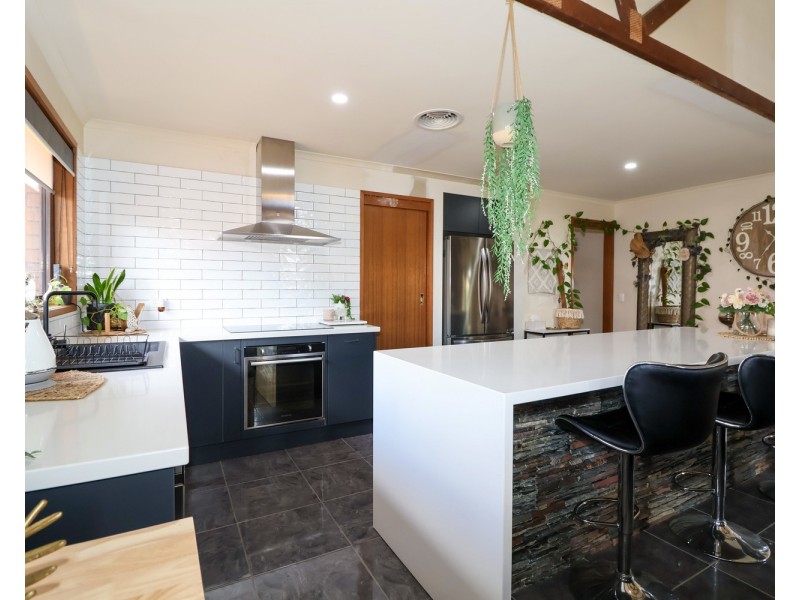 29 Wilkins Grove, Swan Hill VIC 3585