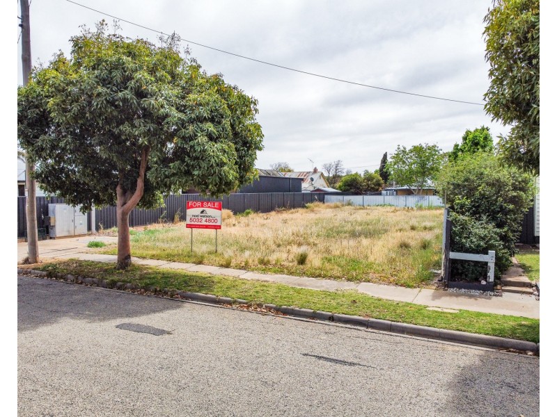 24 Donnington Street, Swan Hill VIC 3585