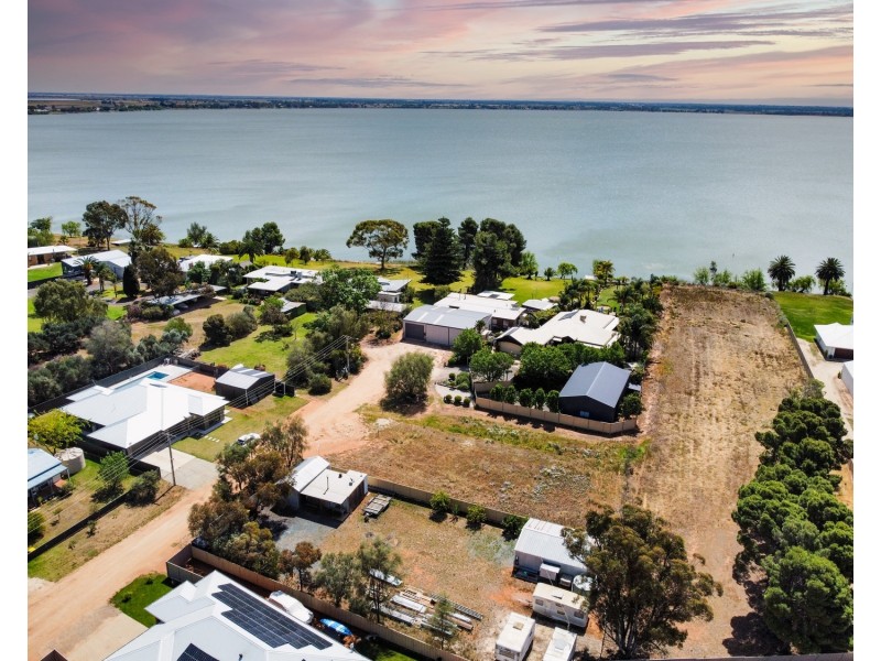 7  Inverell Court, Lake Boga VIC 3584