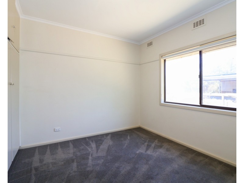 27 Leigh Street, Nyah West VIC 3595