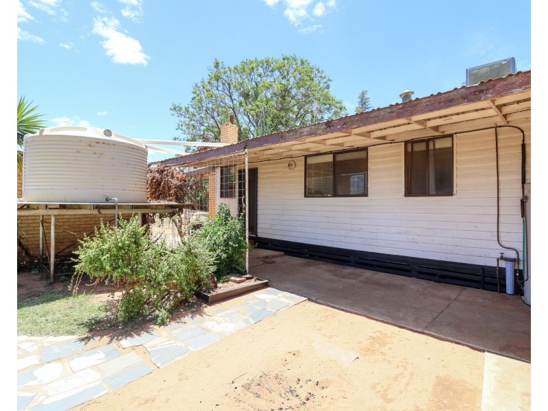 27 Leigh Street, Nyah West VIC 3595