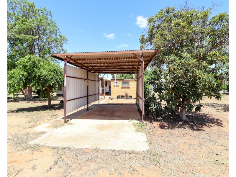 27 Leigh Street, Nyah West VIC 3595