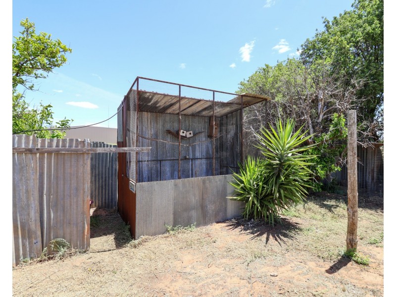 27 Leigh Street, Nyah West VIC 3595