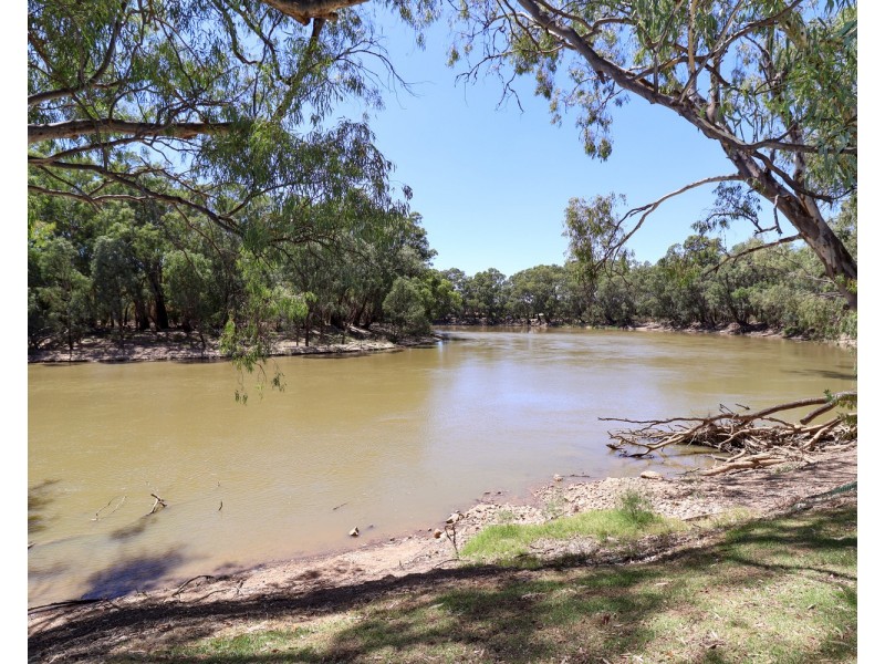 21 River Street, Nyah VIC 3594