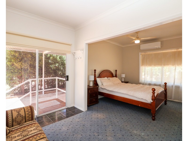 28 Hungerford Lane, Vinifera VIC 3591