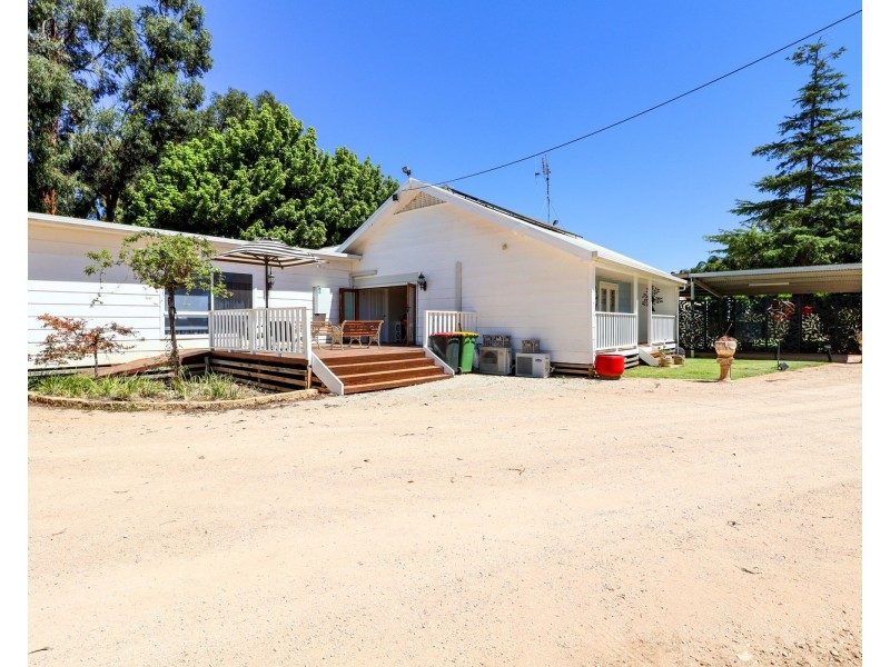 28 Hungerford Lane, Vinifera VIC 3591