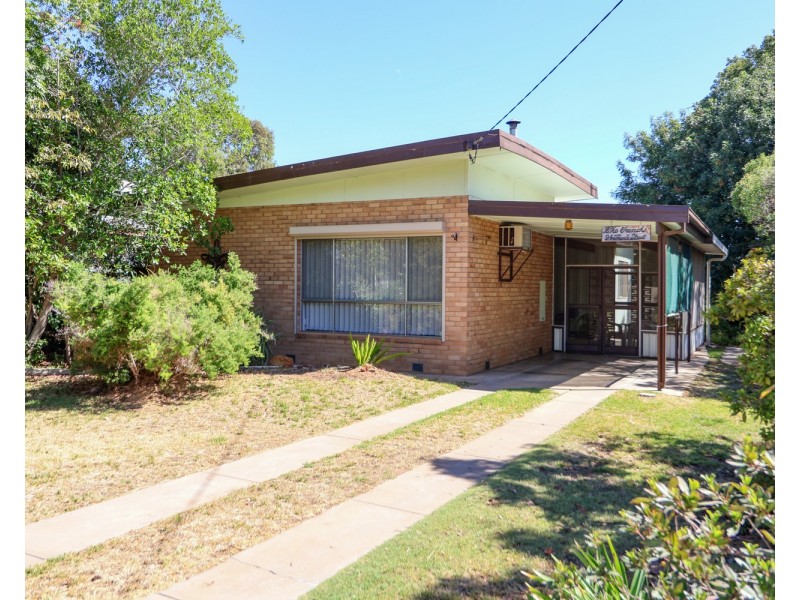 94 Thurla Street, Swan Hill VIC 3585