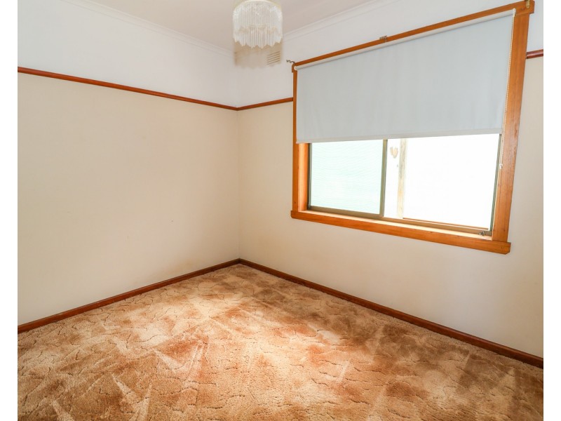 10 Murrull Avenue, Swan Hill VIC 3585