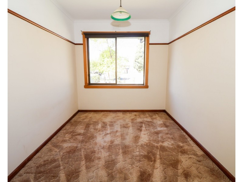 10 Murrull Avenue, Swan Hill VIC 3585