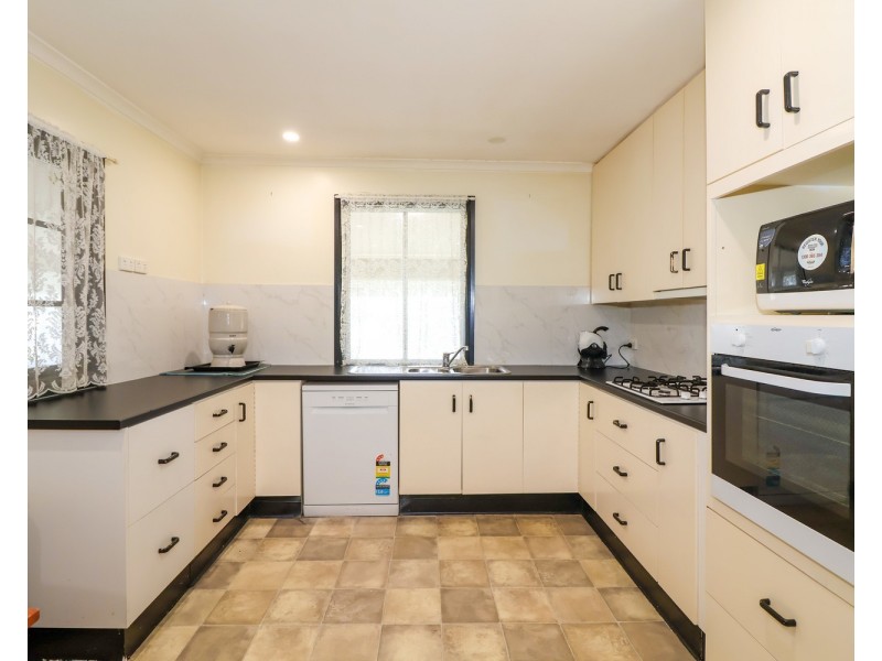 17 Boga Street, Lake Boga VIC 3584