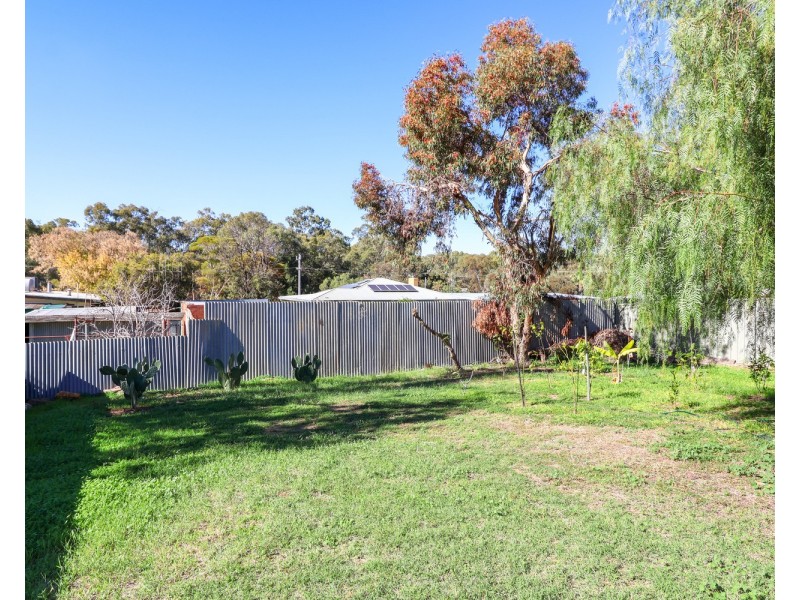 18 Bell Street, Nyah VIC 3594
