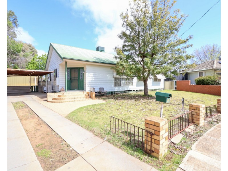 13 McAdam Court, Swan Hill VIC 3585