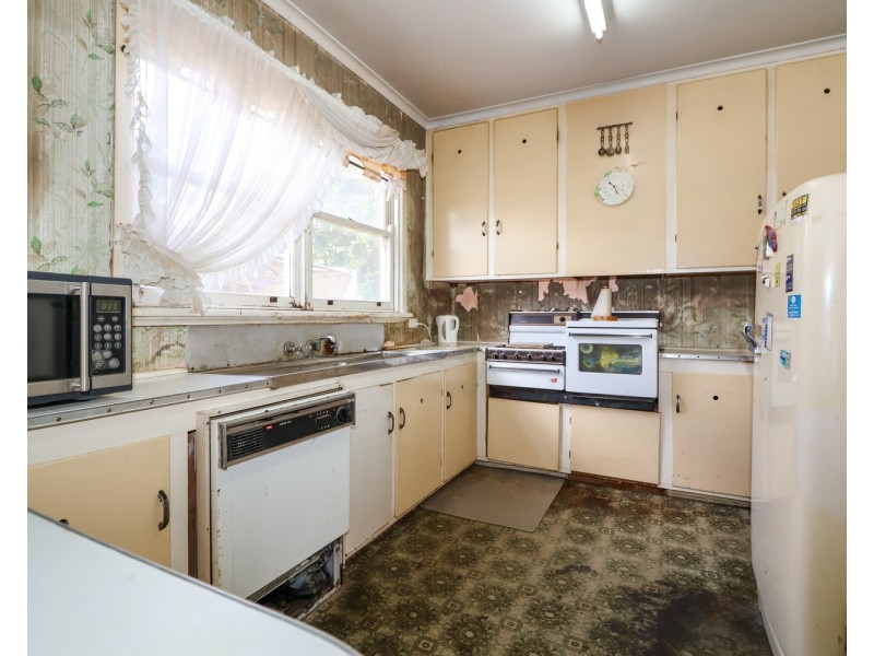 6 McDonald Court, Swan Hill VIC 3585