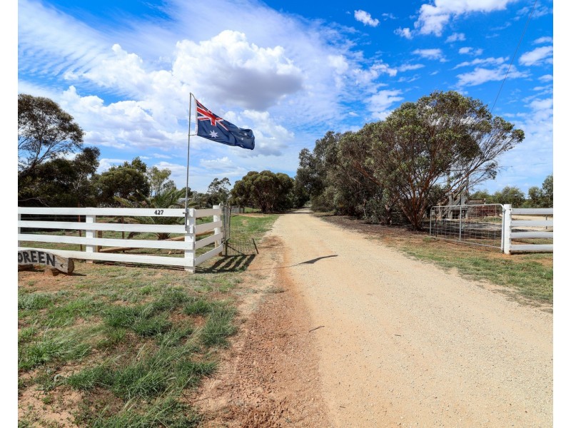 27 Felton Drive, Murray Downs NSW 3585