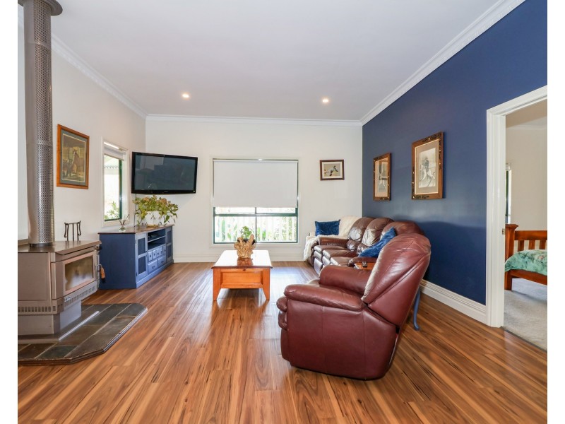 27 Felton Drive, Murray Downs NSW 3585