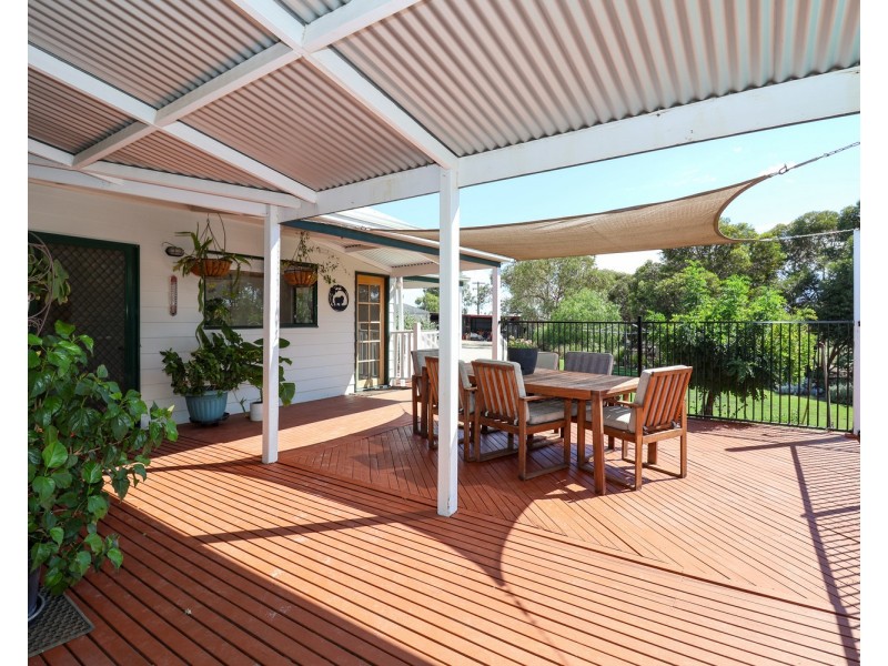 27 Felton Drive, Murray Downs NSW 3585