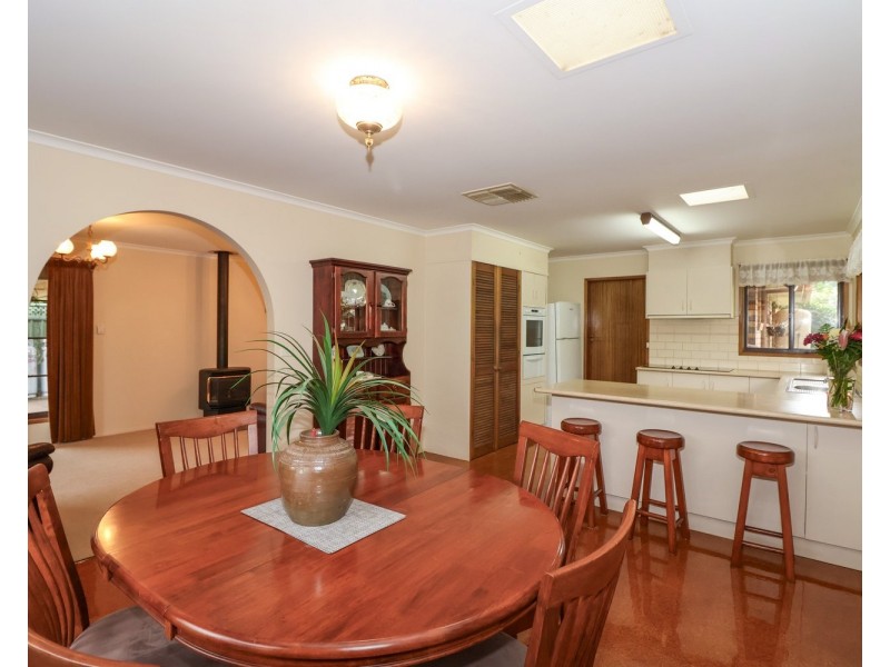 5 Blake Court, Swan Hill VIC 3585