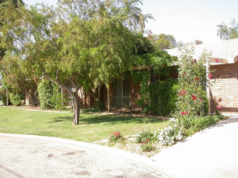 50 Parkview Drive, Swan Hill VIC 3585