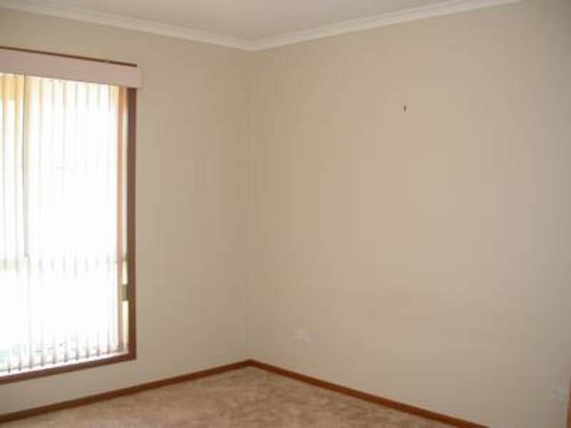 2/11 Foster Street, Swan Hill VIC 3585