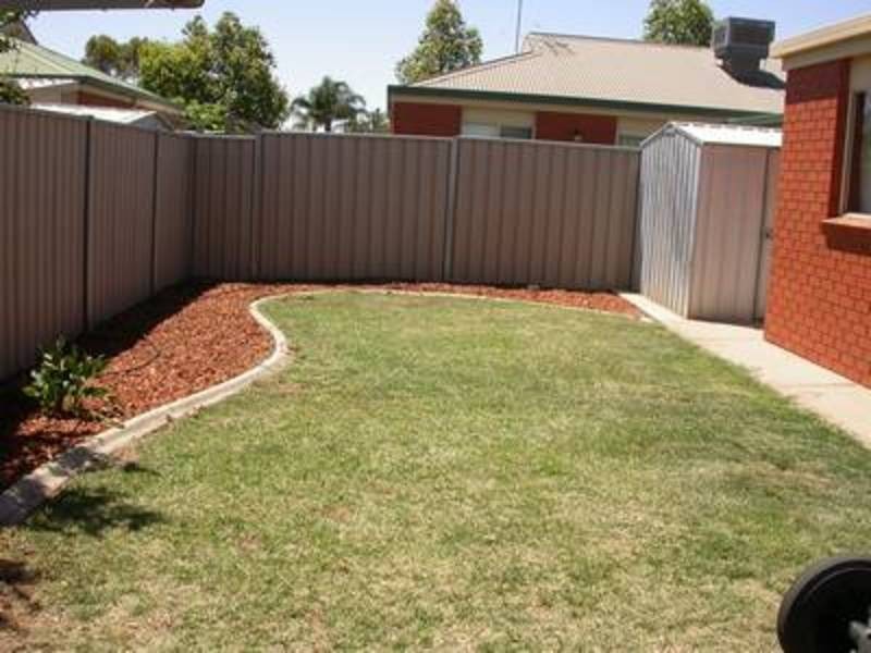 2/11 Foster Street, Swan Hill VIC 3585