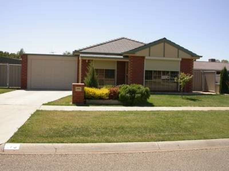 1/5 Cleeland Drive, Swan Hill VIC 3585