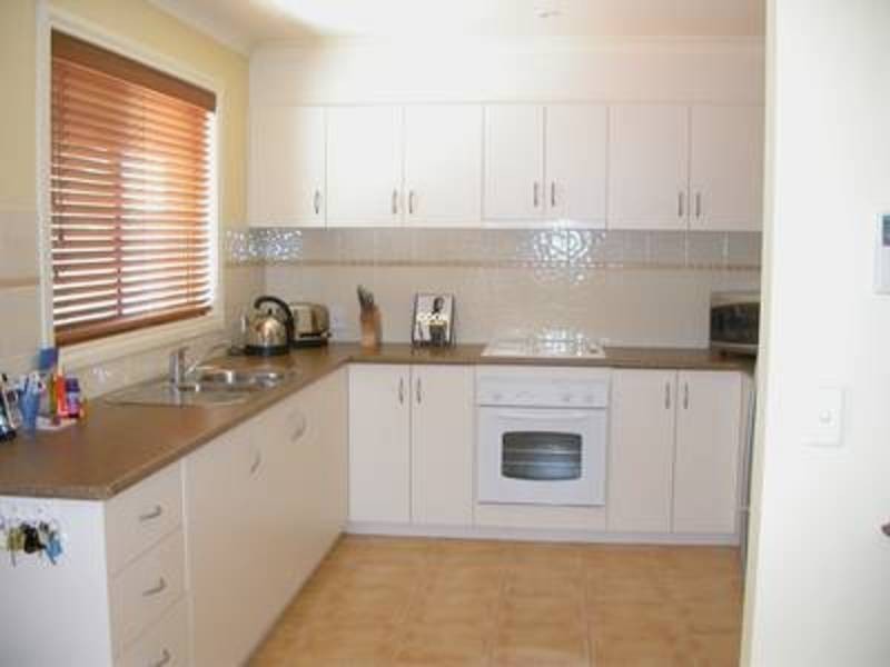 1/5 Cleeland Drive, Swan Hill VIC 3585