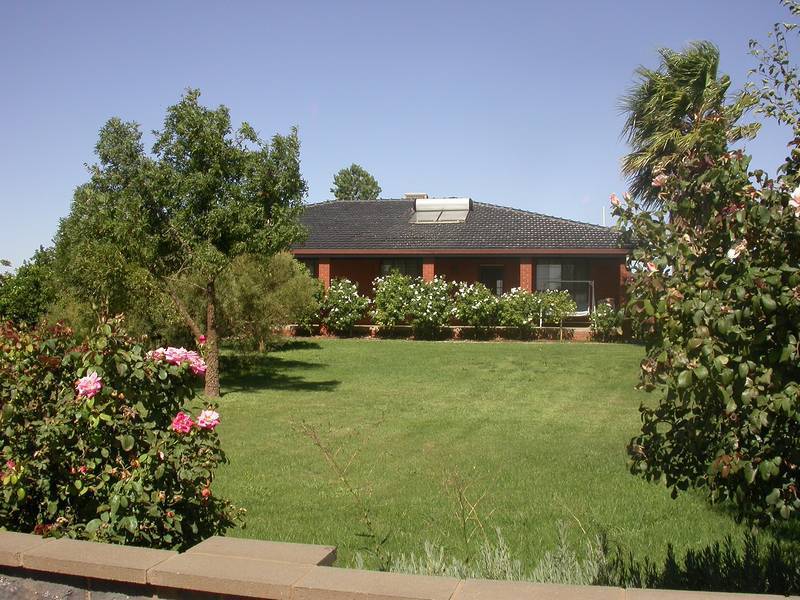 74 McGregor  Lane, Vinifera VIC 3591