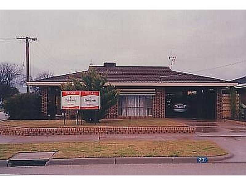 27 Murlong Street, Swan Hill VIC 3585
