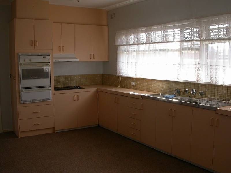 16 Parnee Street, Swan Hill VIC 3585