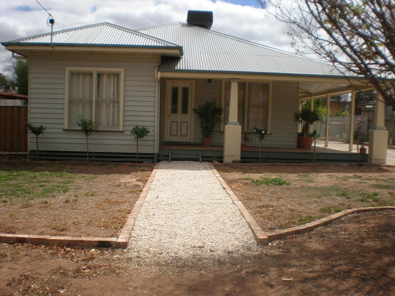 6 Kimberley Avenue, Swan Hill VIC 3585