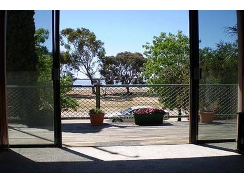 4 Willakool Drive, Lake Boga VIC 3584