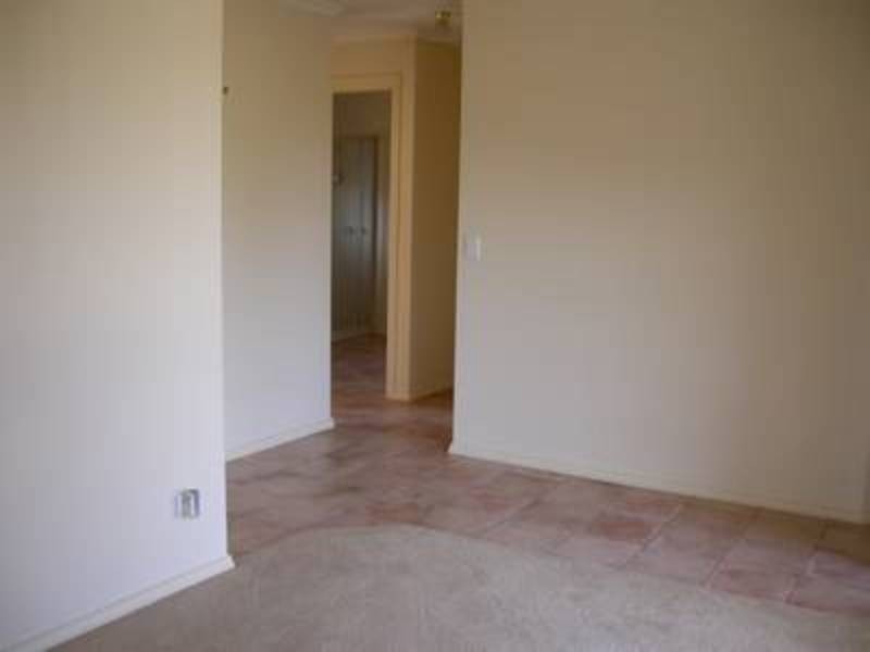 3/74 Stradbroke Avenue, Swan Hill VIC 3585