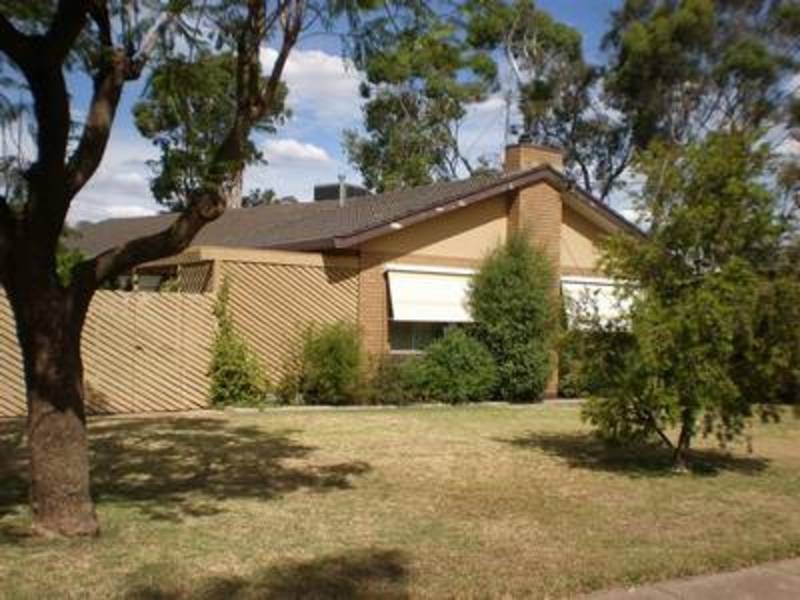 27 Marraboor Street, Swan Hill VIC 3585