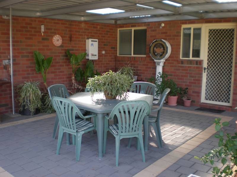 30 River Oaks  Drive, Swan Hill VIC 3585