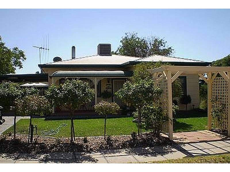 20 Burton Street, Swan Hill VIC 3585