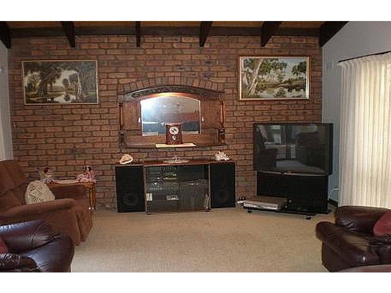 77 River Road, Swan Hill VIC 3585