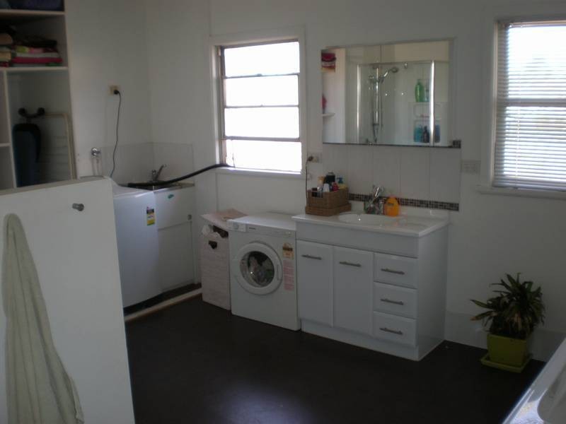 16 School Hill Road, Nyah VIC 3594