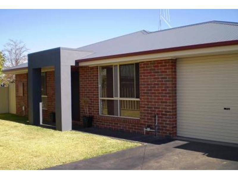 2/26 Dunstone Street, Swan Hill VIC 3585