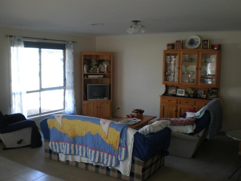 9 Village Way, Swan Hill VIC 3585